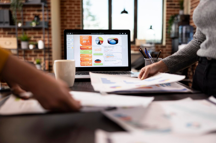 Neden Hazır Site Değil? Özel Yazılım Web Sitelerinin Google Performansı